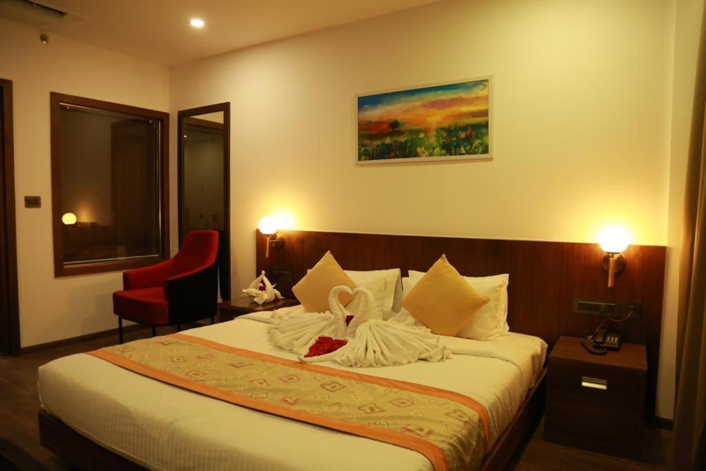 Sky Penta Residency Hotel Iritti Kültér fotó